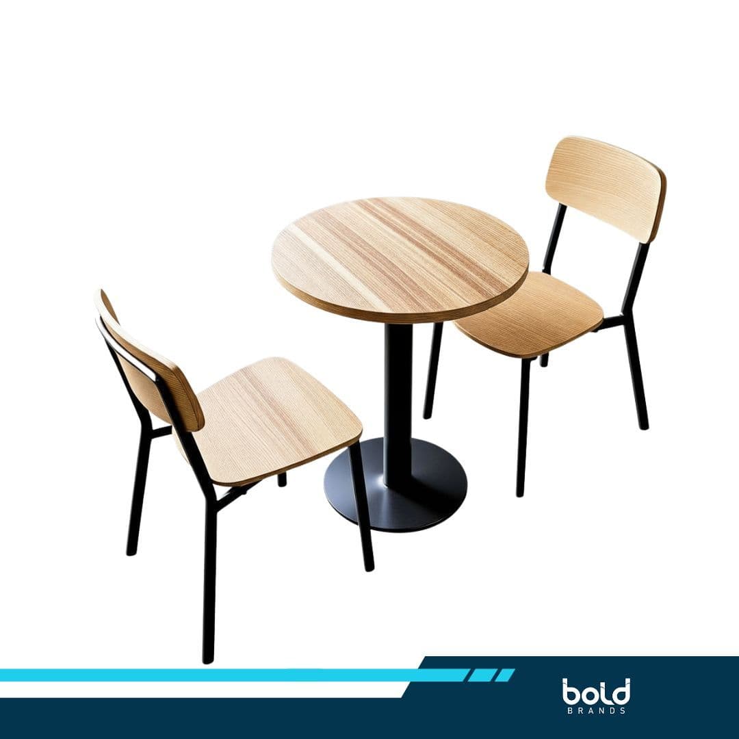 Round Table with Chairs